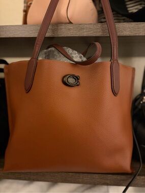 Coach Willow tote in pebbled Leather